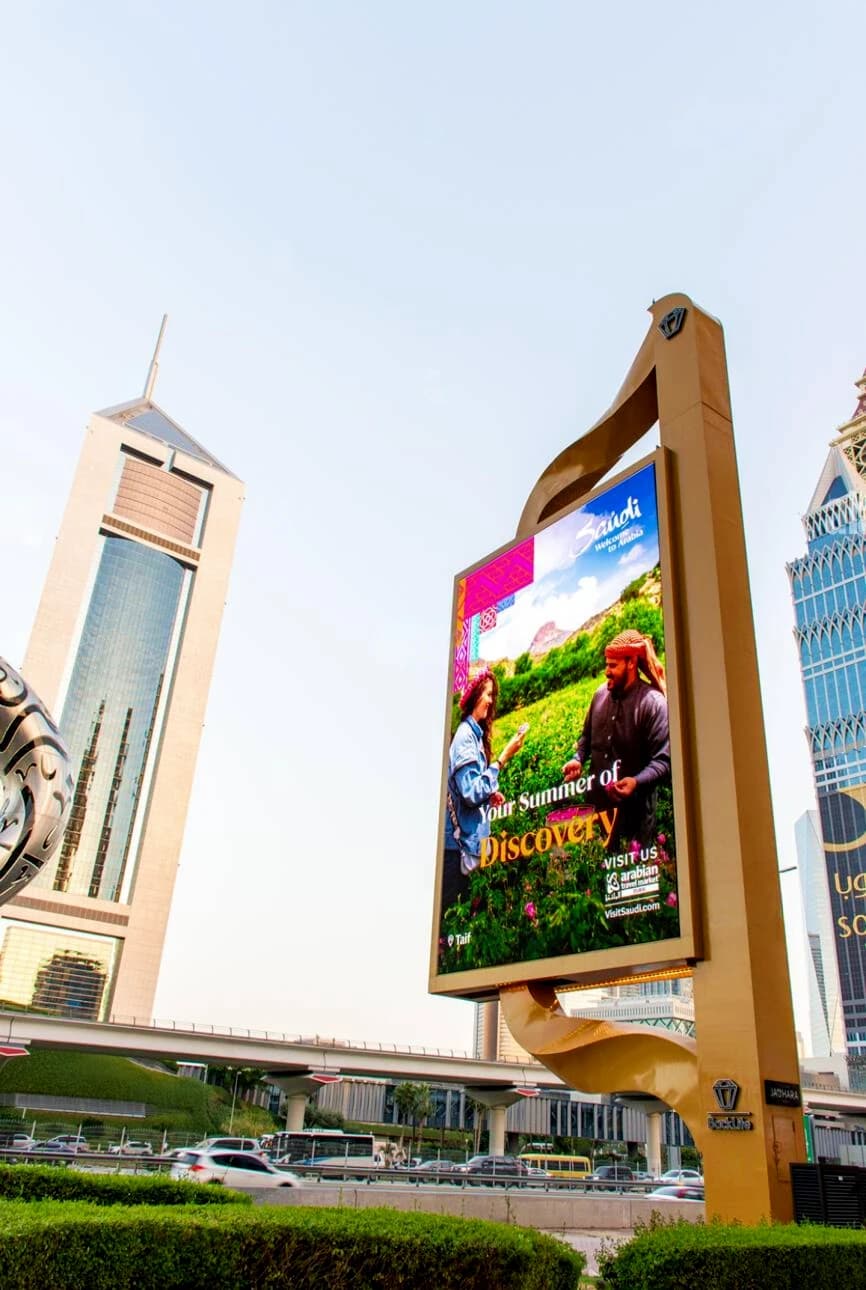 Billboard advertising in Dubai and the UAE — outdoor OOH formats and campaign FAQs